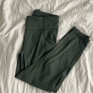 Green Lululemon leggings